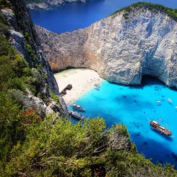 (P) Bunătăți culinare pe care să le încerci într-o vacanță în Zakynthos