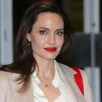 Angelina Jolie, după divorțul de Brad Pitt: „Nu a fost ușor”