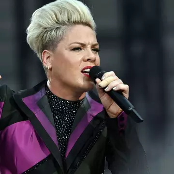 Avionul cântăreței Pink s-a prăbușit în Danemarca