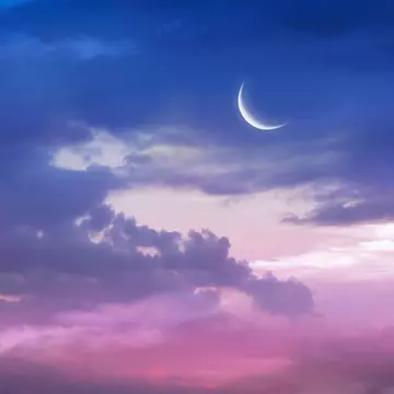 Lună Nouă în zodia Balanță. Întâlniri karmice și povești de iubire intense