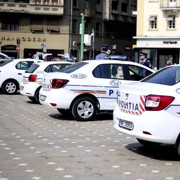 Un echipaj de poliție a făcut un gest impresionant pentru un copil accidentat