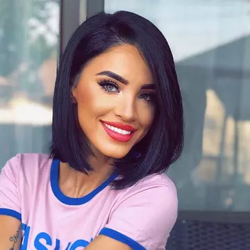 Adelina Pestrițu a dezvăluit trucul cu care își albește dinții. Costă doar 1 leu