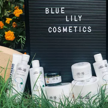 (P) Descoperă beneficiile veninului de viperă în noile produse Blue Lily