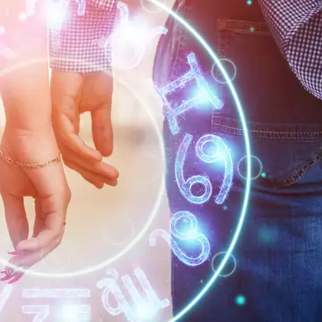 Câte cumpene sentimentale ai în viață, în funcție de zodie