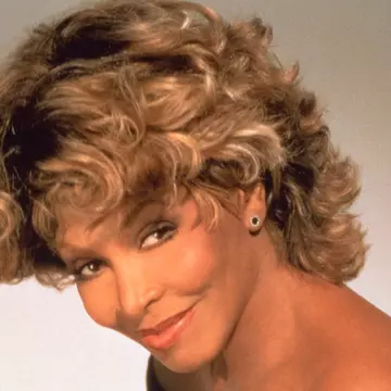 Tina Turner împlinește azi 80 de ani. Imagini de colecție