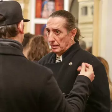 Elevele din Constanța, abuzate și în Italia: “A luat o rangă de metal și a început să dea cu ea.” “M-am dezbrăcat. Eram foarte rușinoasă”