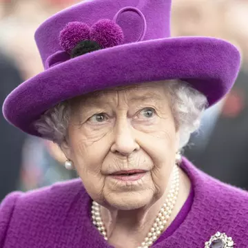 Regina Elisabeta „a pierdut controlul” asupra Buckingham Palace