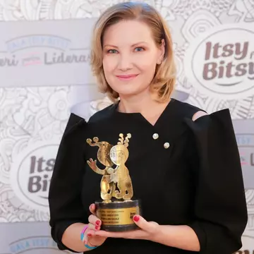 Melania Medeleanu, un nou premiu pentru implicare socială