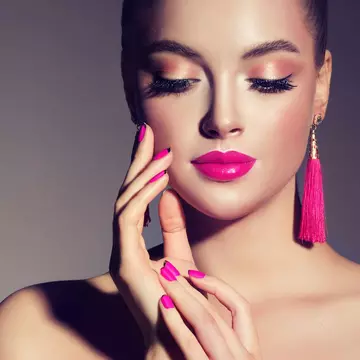 Trucuri de înfrumusețare pe care orice femeie ar trebui să le știe