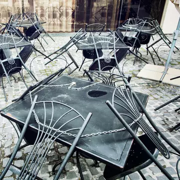 Restricții, în contextul epidemiei de coronavirus: Se închid restaurantele, barurile și toate localurile publice