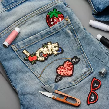 Ce să faci cu hainele pe care nu le mai porți - cum le refolosești creativ