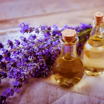 Ulei de lavandă - beneficii pentru sănătate si proprietăți