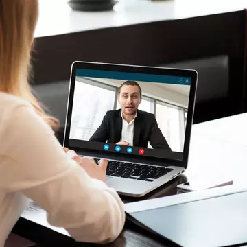 Schimbare pe piața muncii. Tot mai multe companii s-au adaptat la noul context și apelează la video interviuri