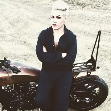 Pink și fiul său de 3 ani, infectați cu coronavirus: „Această boală este foarte gravă şi reală”