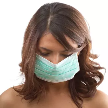 Dr. Adina Alberts: Pericolul purtării măștilor împotriva COVID-19 pentru un timp îndelungat