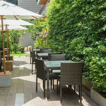 Când se redeschid terasele și cafenelele