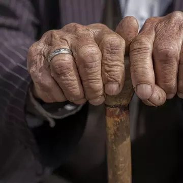 Povestea bătrânului de 92 de ani din Botoșani vindecat de COVID-19: "A fost greu. Am regretat, am plâns!"