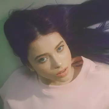 Roxen: „Spune-mi dacă ai vrea să-mi fie dor de tine“. Cui îi adresează artista mesajul