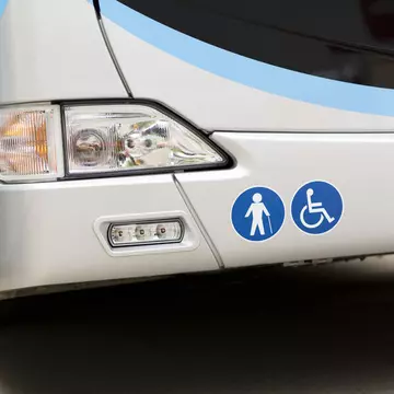 Șoferii mijloacelor de transport în comun vor purta uniforme