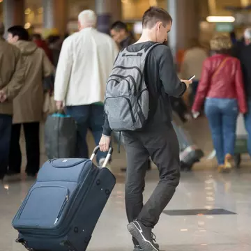 eJobs România: Peste 20.000 de aplicări pentru joburile din afara țării au fost înregistrate în luna mai. Germania, Franța, Olanda și Marea Britanie au fost țările cele mai căutate de români