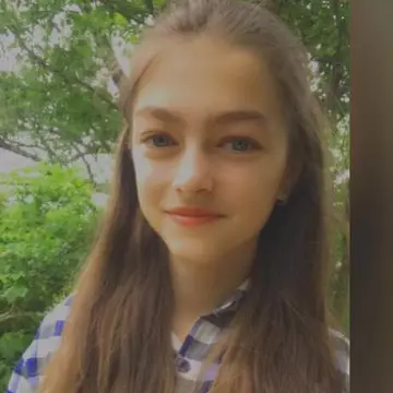 O tânără a luat 10 pe linie la Evaluarea Națională fără meditații. "Este meritul profesorilor și al lui Dumnezeu"