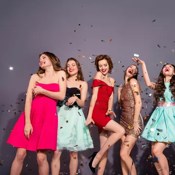 (P) Cum alegi o rochie de ocazie?