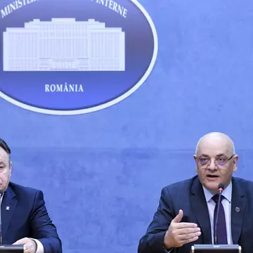 Raed Arafat și Nelu Tătaru au explicat de ce se redeschid bisericile, dar nu și teatrele