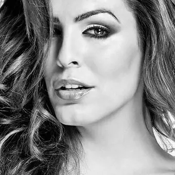 O vedetă a dezvăluit ce se întâmplă la petrecerile exclusiviste ale fotbaliștilor: "Cheamă actrițe și vedete pe sume uriașe"