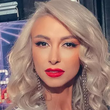 Andreea Bălan iubește din nou! A fost surprinsă cu noul iubit la plajă, în Vama Veche