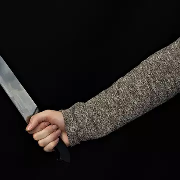 O femeie și-a înjunghiat iubitul pentru că a refuzat să mănânce