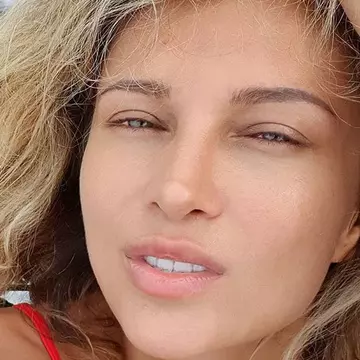 Lora, în continuare blocată în Bali. Când se va întoarce în țară