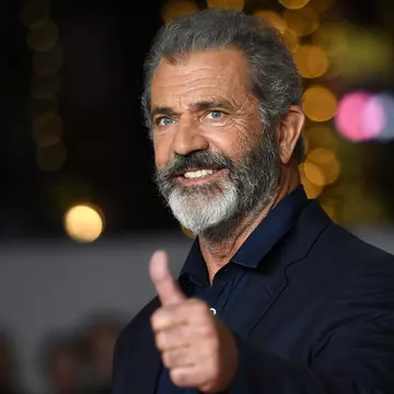 Mel Gibson, spitalizat după ce a fost diagnosticat cu COVID-19