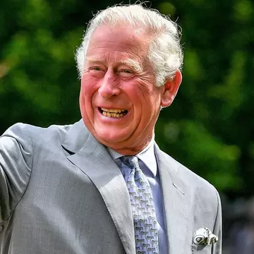 Prințul Charles a lansat primul său parfum, „Highgrove Bouquet”