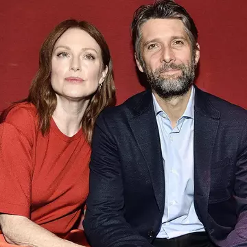 Julianne Moore și Bart Freundlich au sărbătorit 17 ani de căsnicie. Ce postare inedită a făcut actrița