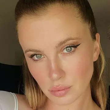 Ireland Baldwin, atacată și jefuită pe stradă