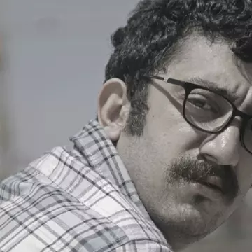 Muzician iranian, arestat și judecat pentru că a cântat alături de mai multe femei