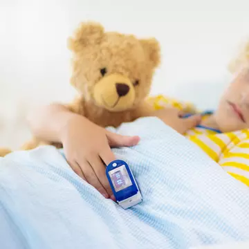 Sindromul îngrijorător și misterios pe care tot mai mulți copii vindecați de COVID îl au