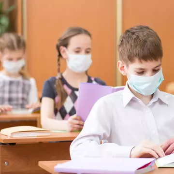 Prima zi de școală. 14 cadre didactice, confirmate cu COVID-19
