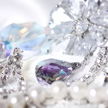 O româncă e principala suspectă într-unul dintre cele mai mari jafuri de bijuterii din Londra