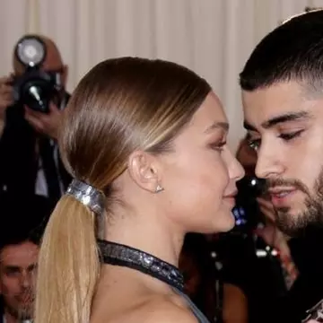 Gigi Hadid și Zayn Malik au devenit părinți. Primele imagini cu fetița lor