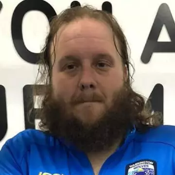 Un bărbat a slăbit 50 de kg într-un an, după i s-a spus că va muri din cauza obezității. Cum arată acum