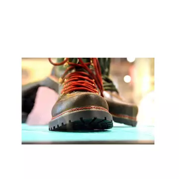 (P) De ce merită să cumpărăm încălțăminte mai scumpă?