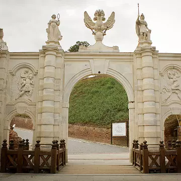 Cetatea Alba Iulia, fortificația sub formă de stea!