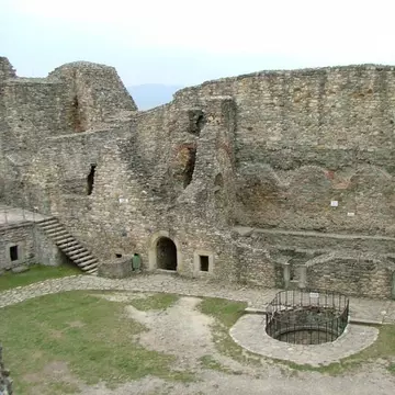 Cetatea Neamț, o filă de istorie vie și plină de legende