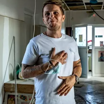 Codin Maticiuc îi dă exemplu statului de bani gata, renovând secţia de Oncologie Pediatrică de la Spitalul Fundeni: ”După etajul 7, mă apuc şi de alte etaje!”