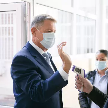 De ce nu s-a testat Klaus Iohannis pentru COVID-19 până acum