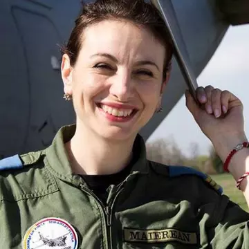 Prima femeie pilot în Grupul de Transport Aerian Strategic al NATO, din Europa, este o româncă