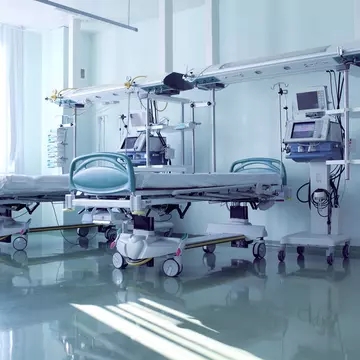 Un medic și o asistentă din Târgu Jiu, cercetați că ar fi intreținut relații intime în secția ATI unde sunt tratați pacienții cu COVID-19