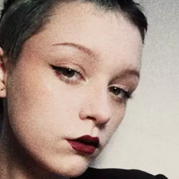 Cine este Mikayla Kachur. Artista de origine româno-americană a participat la X Factor România