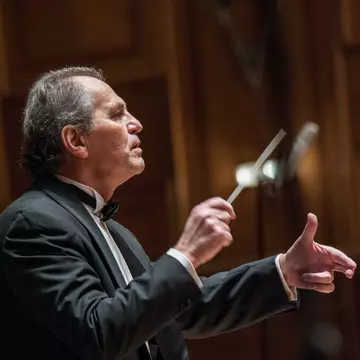 (P) Concerte LIVE de la SALA RADIO: Mozart cântat pe vioara Stradivarius Elder-Voicu  și Beethoven interpretat pe vioara lui Enescu